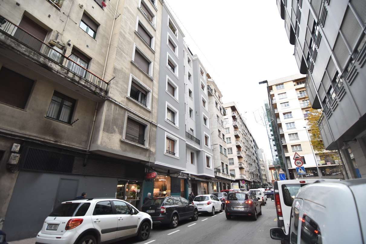 Piso en venta en Toribio Etxebarria Kalea