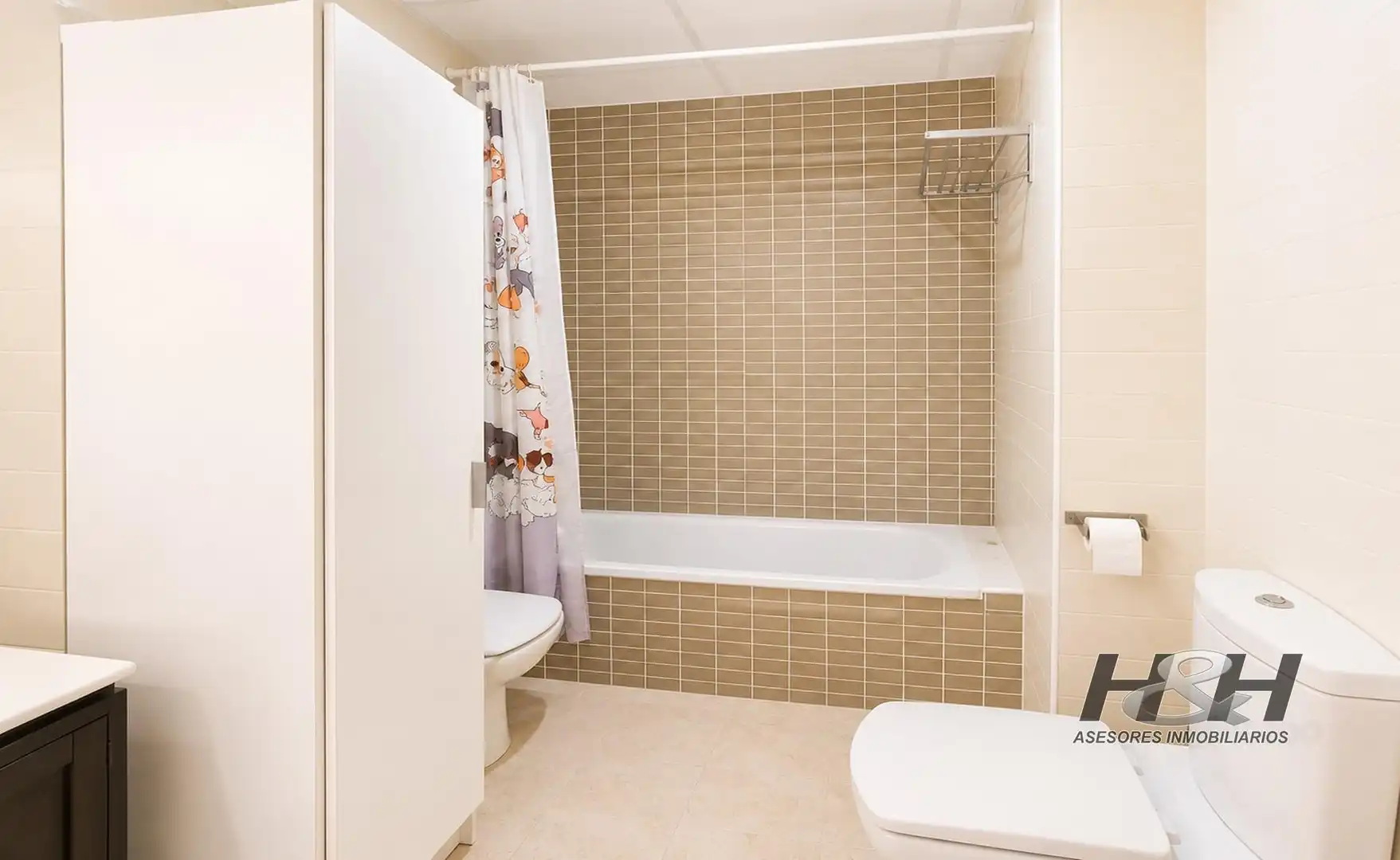 Badezimmer von Wohnung zum Verkauf in Valencia mit Abstellraum und Balkon