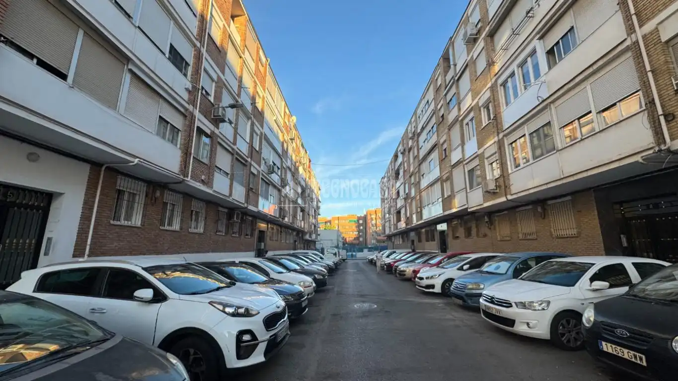Parking de Piso en venta en Madrid con Aire acondicionado