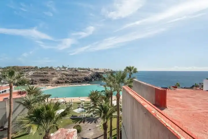 Habitación de Ático en venta en Arona con Terraza, Piscina y Amueblado