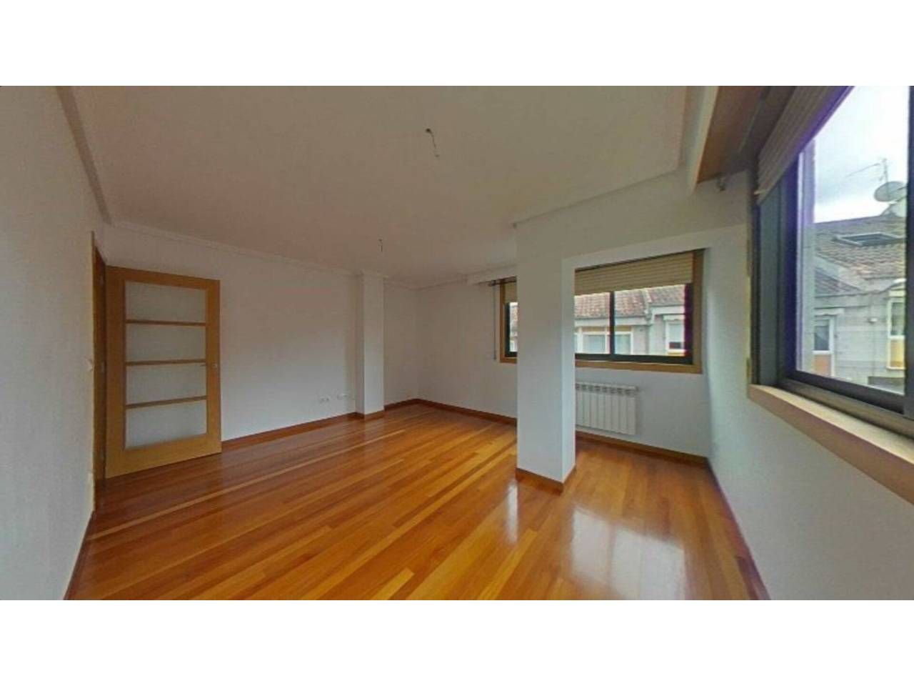 Vista exterior de Piso en venta en Ourense Capital  con Calefacción y Balcón