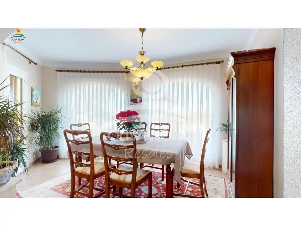 Comedor de Casa o chalet en venta en Oliva con Jardín privado