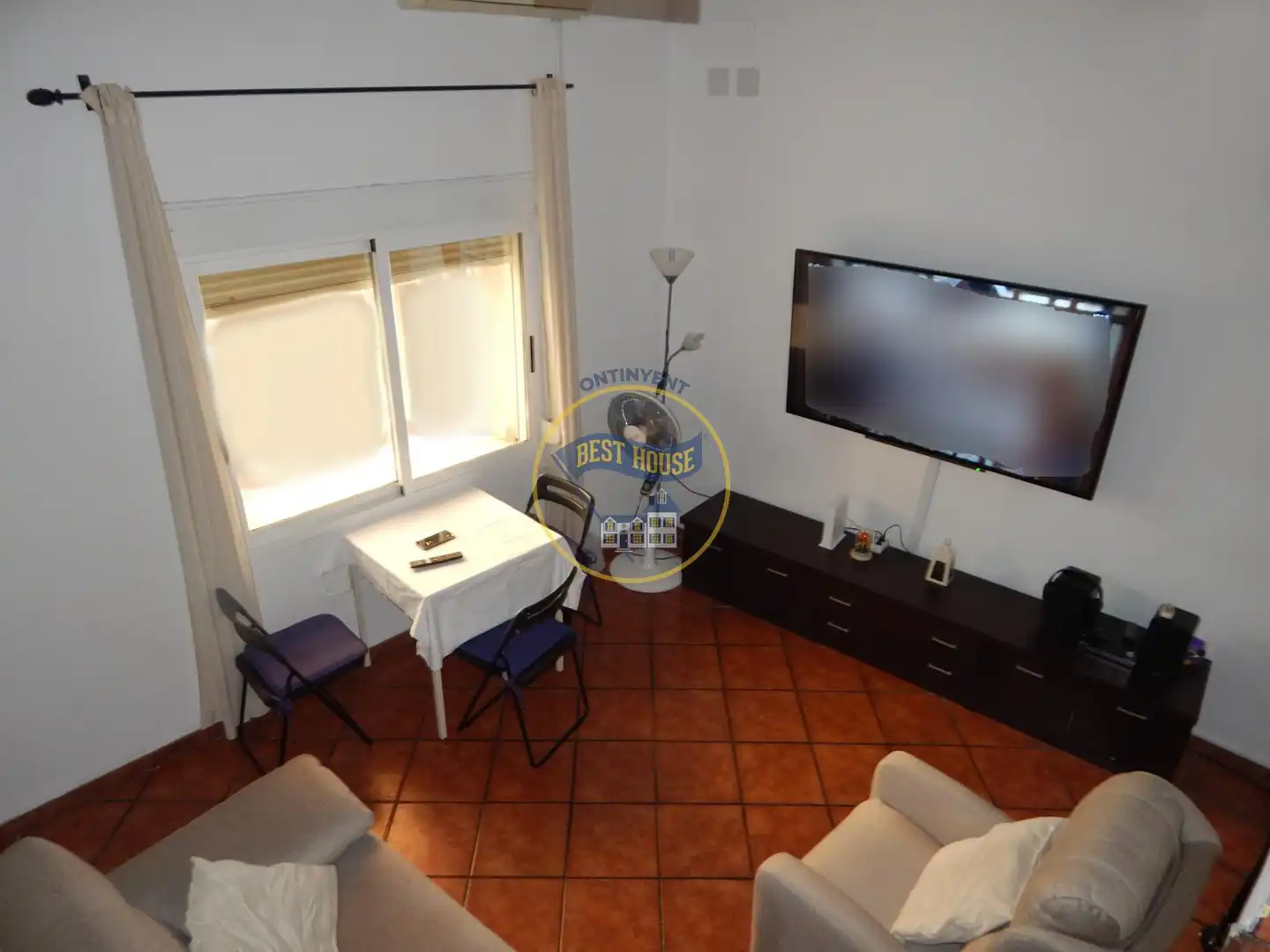 Casa amb balcó en venda a Sant Josep - Zona Hospital, imagen 2