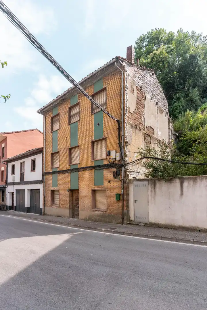 Exterior view of Buildings for sale in Aller