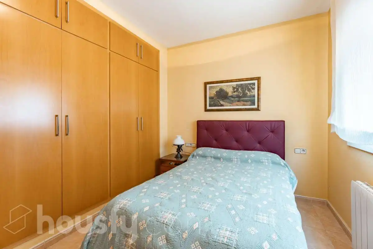 Habitación de Casa o chalet en venta en Calafell con Aire acondicionado, Calefacción y Jardín privado