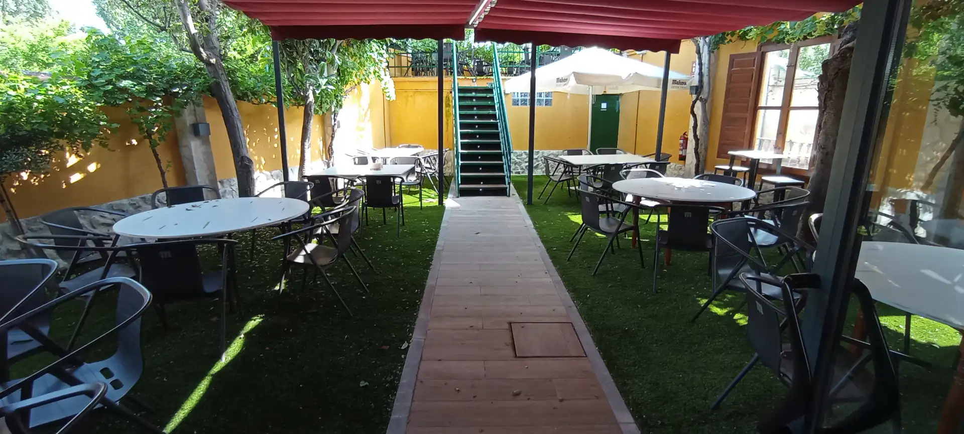Terrassa de Casa o xalet en venda en Valladolid amb Aire condicionat, Calefacció i Jardí privat