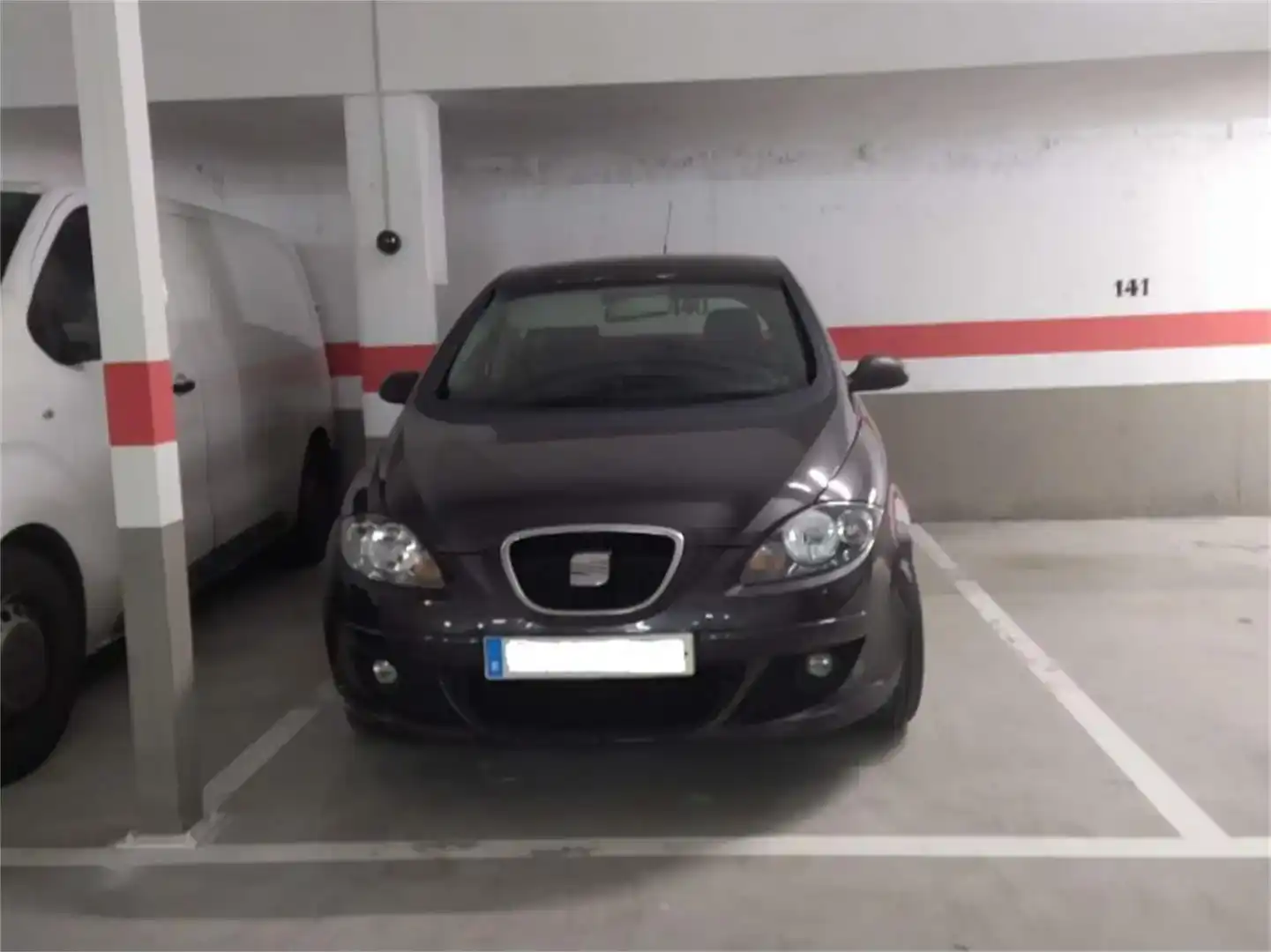 Aparcament de Garatge de lloguer en Oleiros