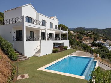 Casa amb piscina en venda a Montemayor - Marbella Club