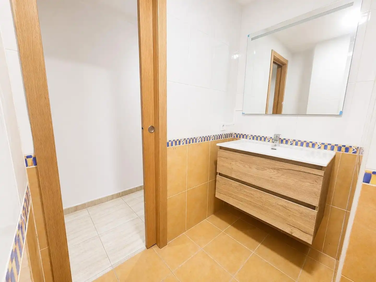 Bathroom of Flat for sale in La Font d'en Carròs  with Storage room