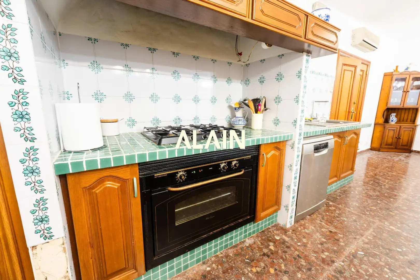 Cocina de Casa o chalet en venta en Chiva con Jardín privado, Terraza y Trastero