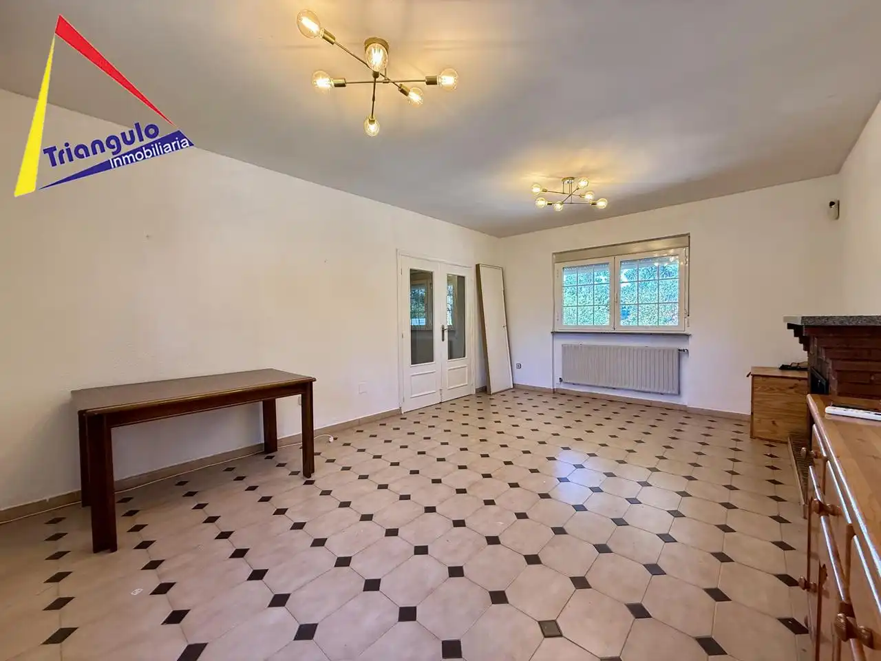 Comedor de Casa o chalet en venta en Marugán con Aire acondicionado, Calefacción y Jardín privado