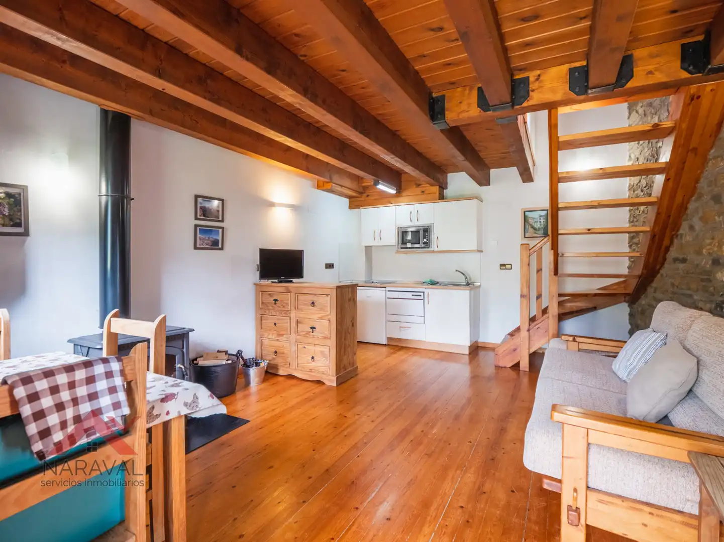 Sala de estar de Casa o chalet en venta en Fiscal con Aire acondicionado, Calefacción y Jardín privado
