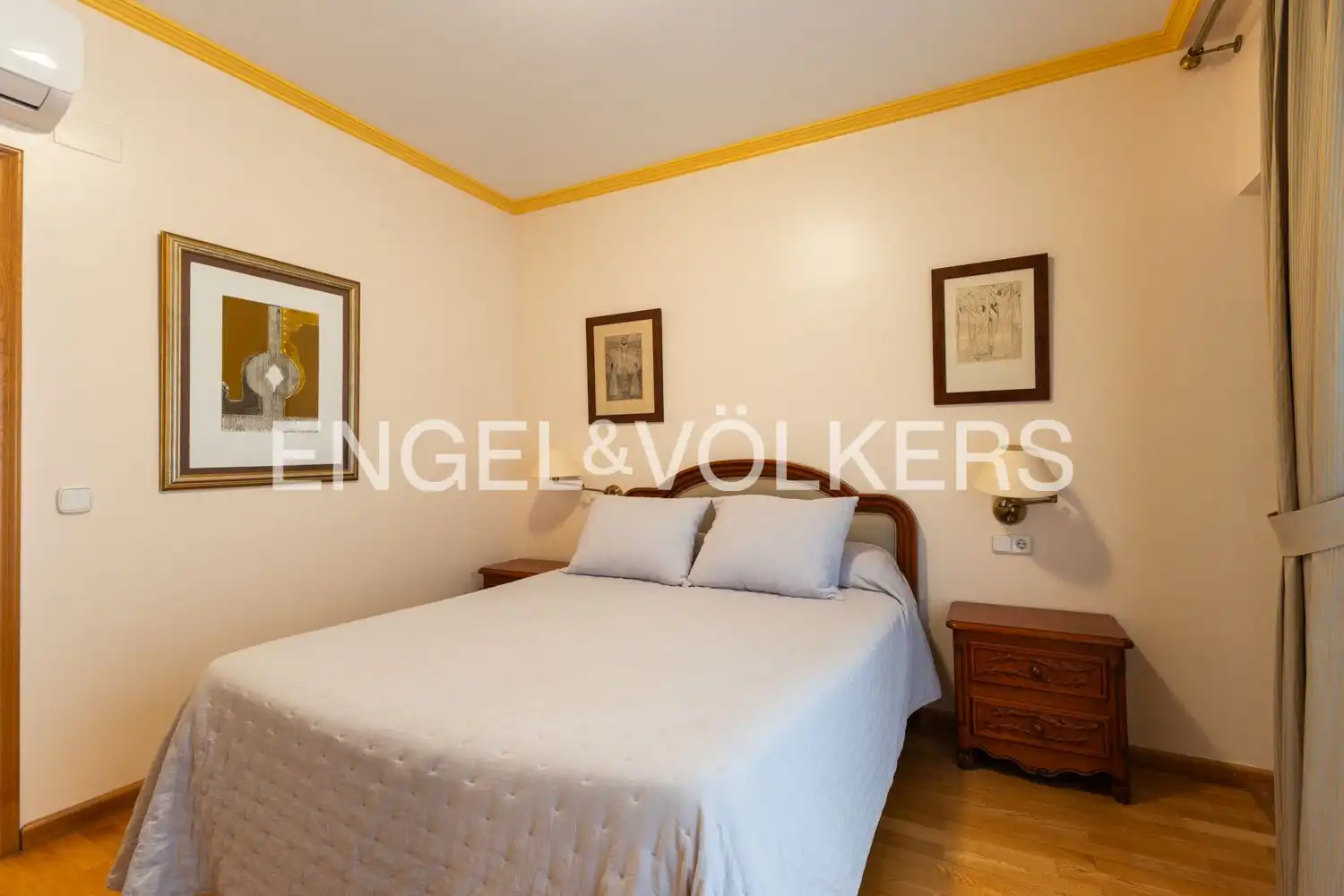 Bedroom of Houses for rent in Valencia  with Air Conditioner, Heating and Terrace