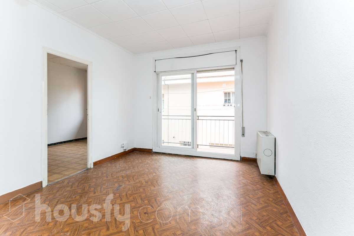 Dormitori de Pis en venda en Sant Cugat del Vallès amb Calefacció, Terrassa i Balcó