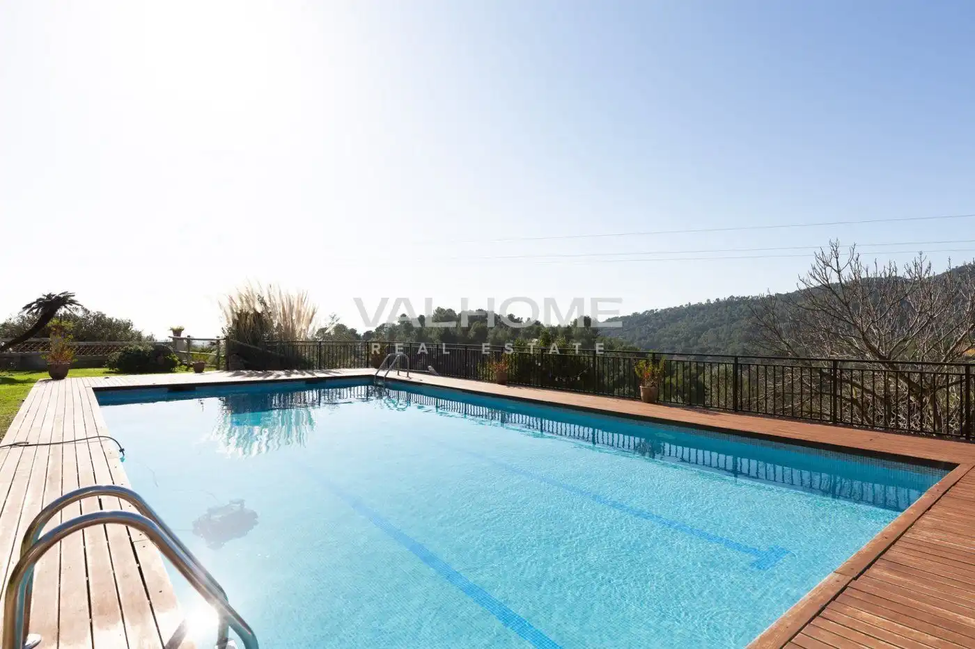 Schwimmbecken von Haus oder Chalet zur Miete in Castellar del Vallès mit Heizung, Privatgarten und Abstellraum