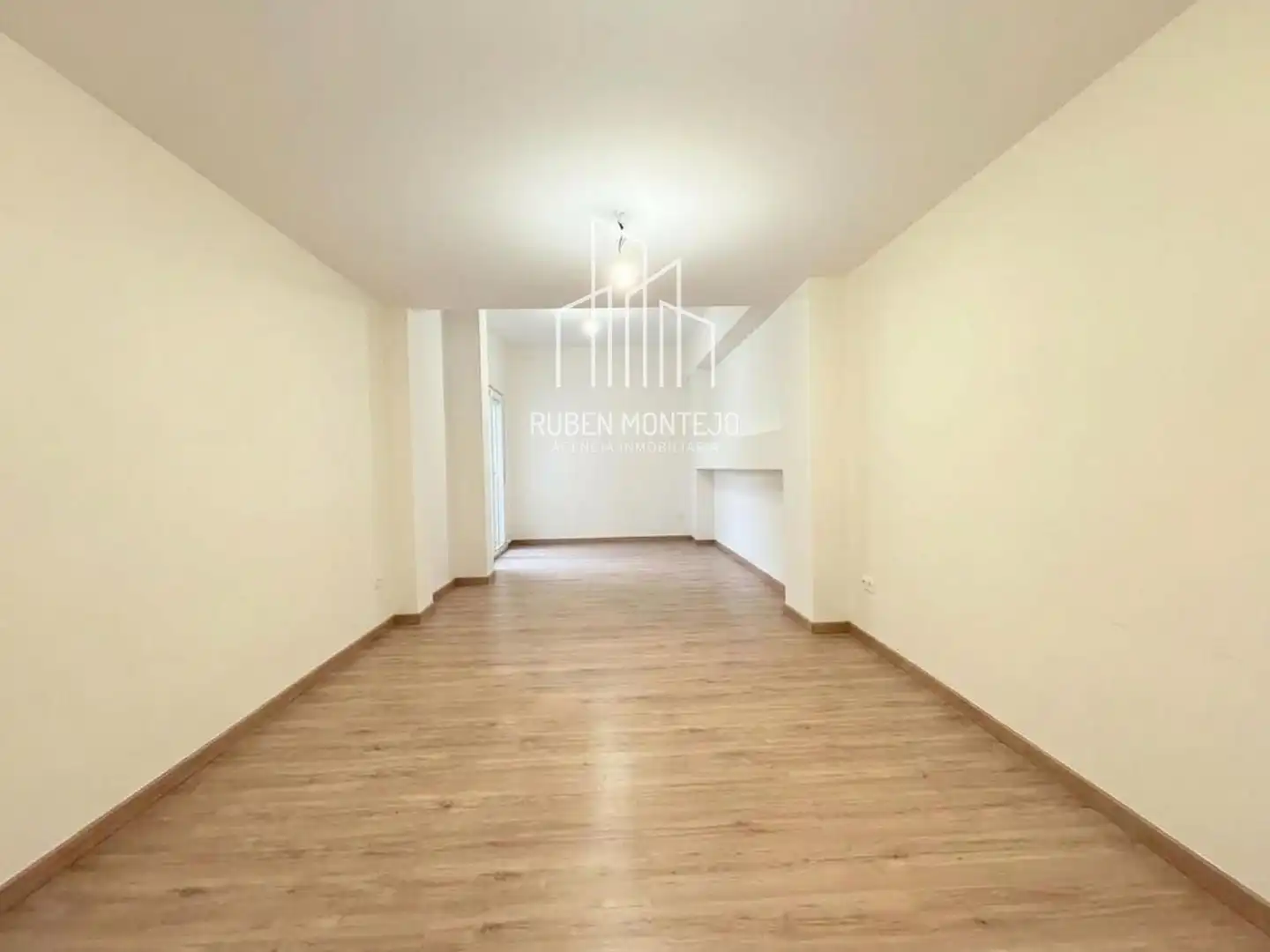 Sala d'estar de Casa adosada en venda en Villamayor, Salamanca