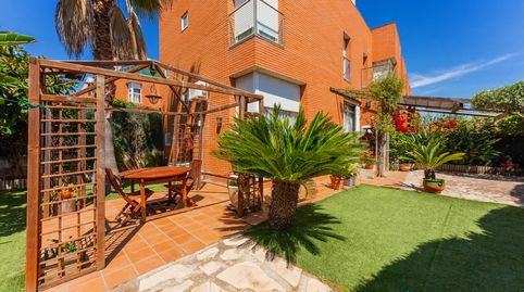 CASA ESQUINERA VILADECANS ,CON UN AMPLIO GARAJE Y JARDIN .CERCA DE TODOS LOS SERVICIOS, imatge 5