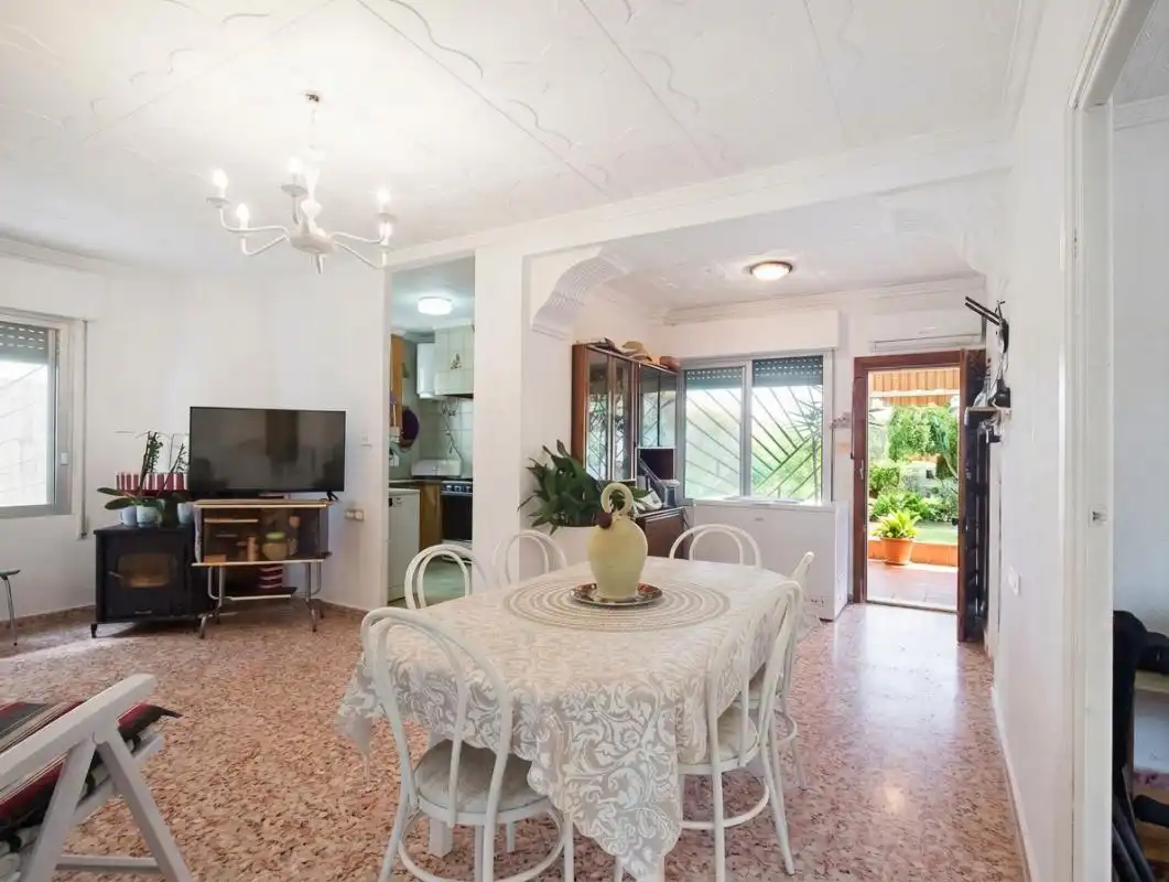 Comedor de Casa o chalet en venta en Simat de la Valldigna con Calefacción, Jardín privado y Terraza