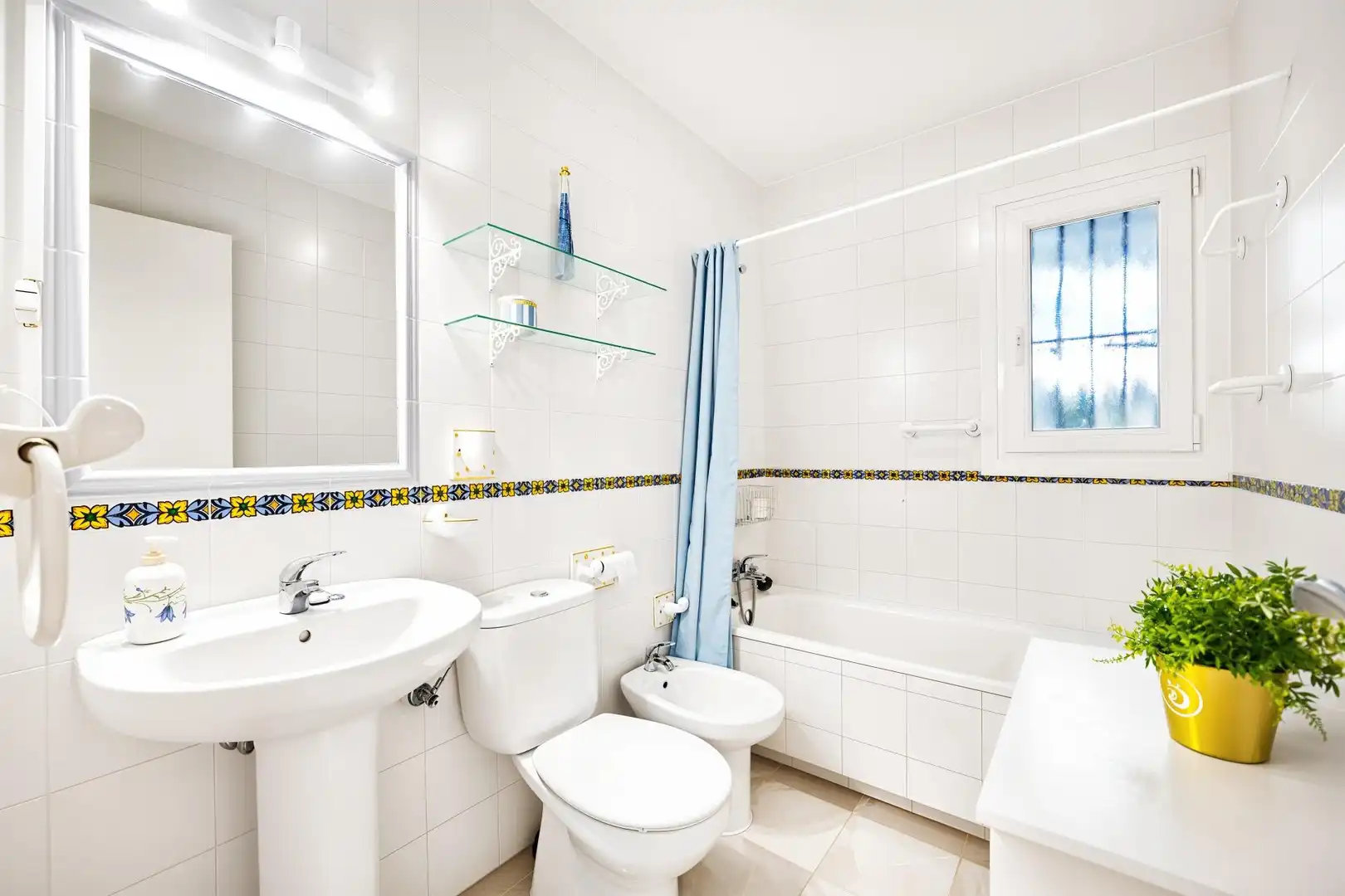 Bathroom of Houses for sale in Chiclana de la Frontera  with Heating, Private garden and Terrace