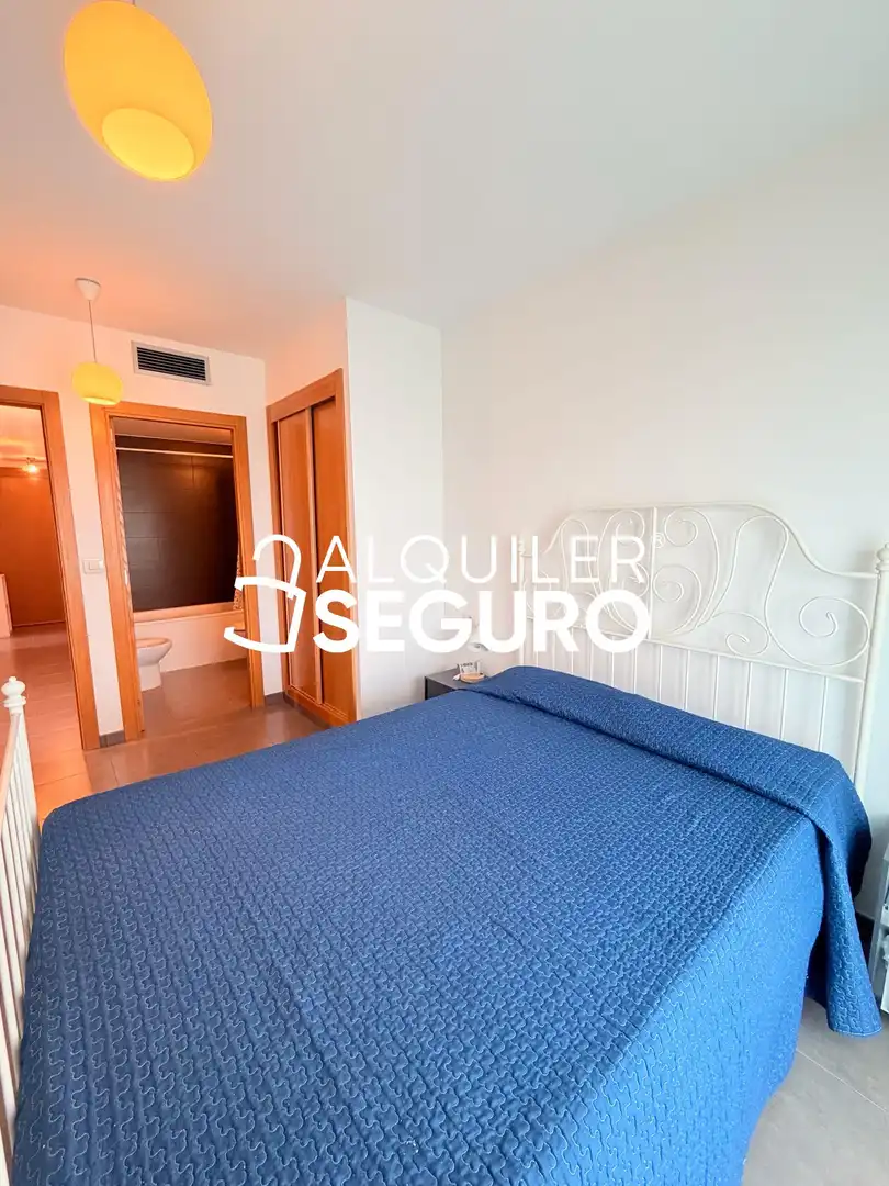 Bedroom of Flat for rent in Castellón de la Plana / Castelló de la Plana  with Air Conditioner, Heating and Furnished