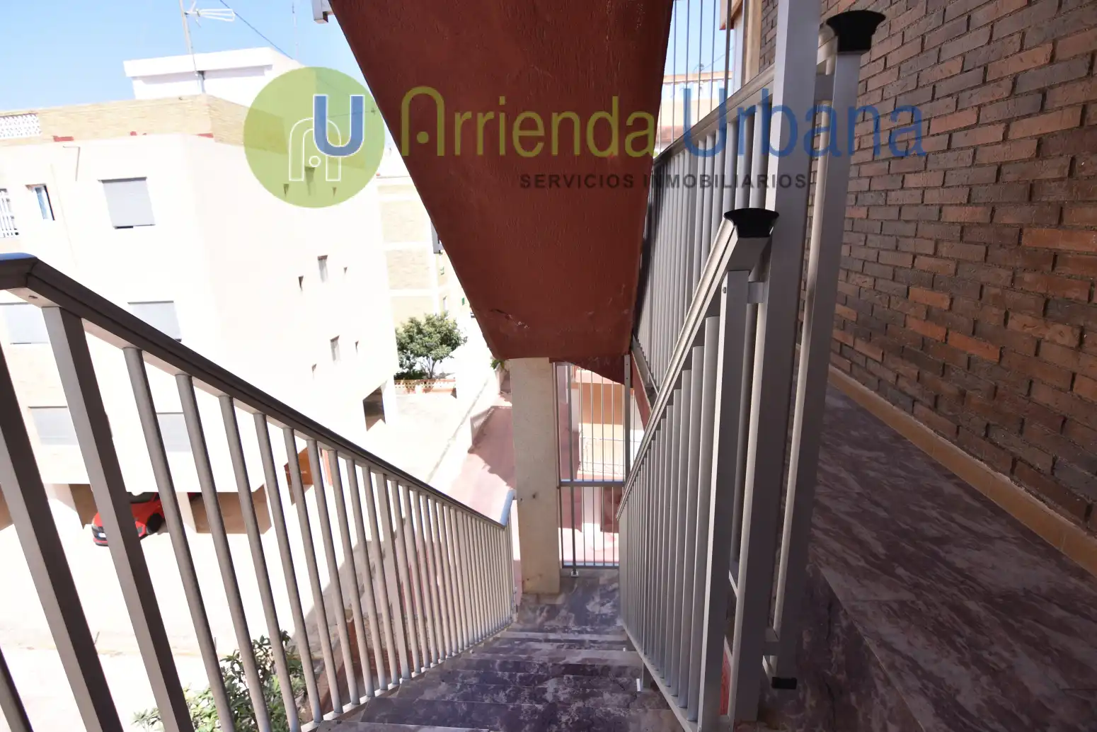 Terrassa de Pis de lloguer en Santa Pola amb Aire condicionat, Calefacció i Moblat