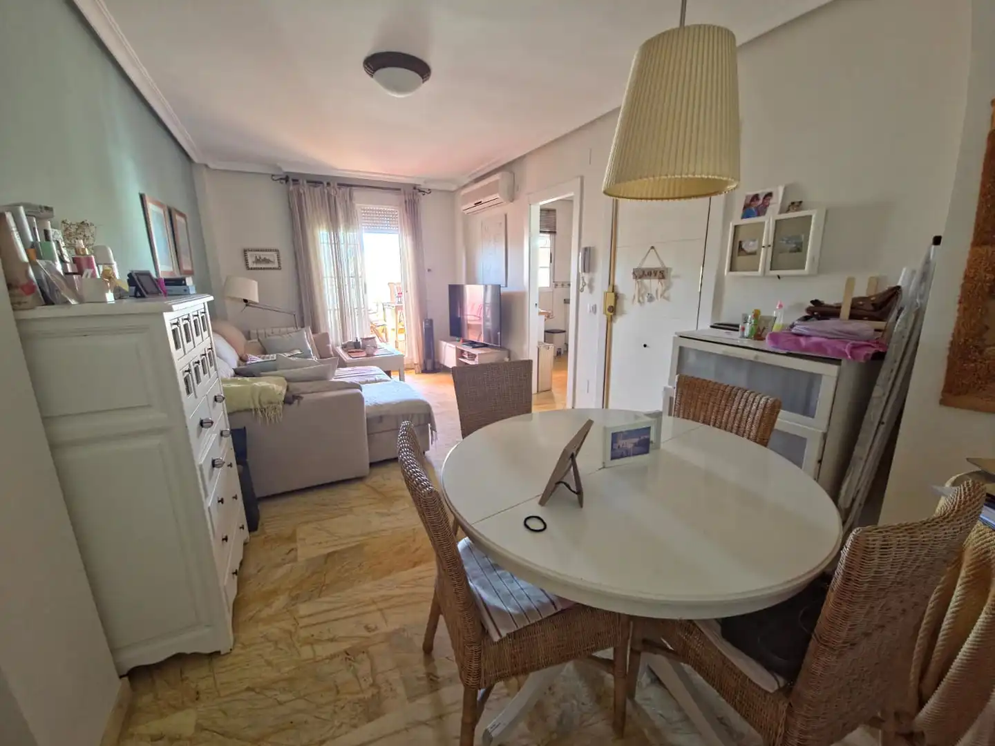 Sala de estar de Ático en venta en Andújar con Aire acondicionado, Terraza y Amueblado