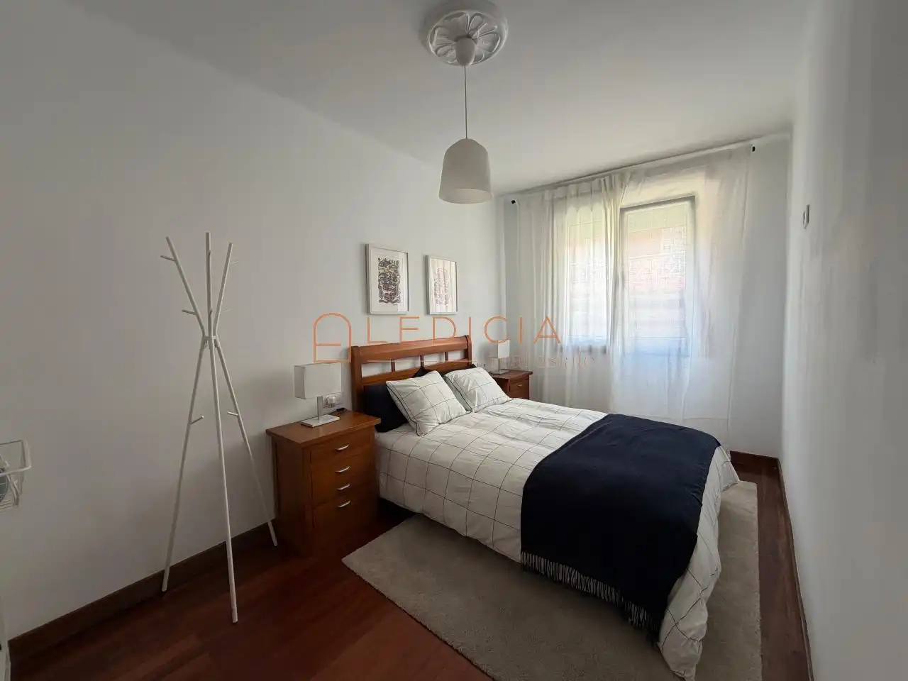 Habitación de Casa o chalet de alquiler en Cangas  con Calefacción, Jardín privado y Parquet