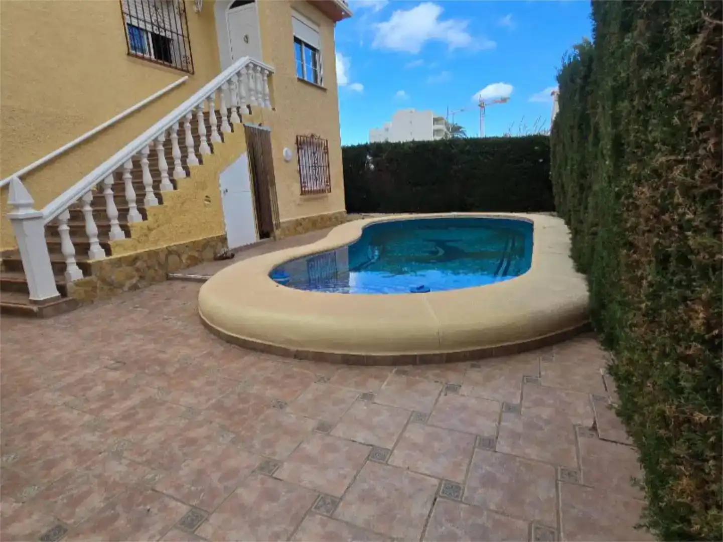 Piscina de Casa o chalet de alquiler en Daimús con Aire acondicionado, Jardín privado y Trastero