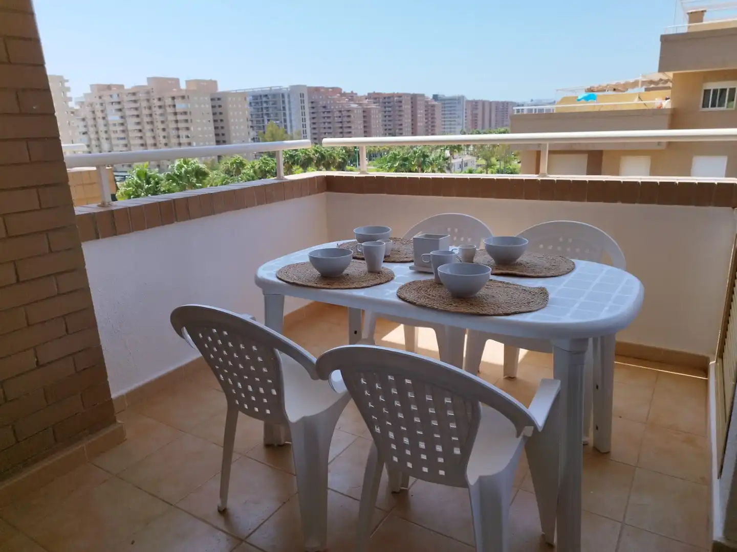 Terrasse von Wohnungen zur Miete in Oropesa del Mar / Orpesa mit Klimaanlage, Heizung und Terrasse