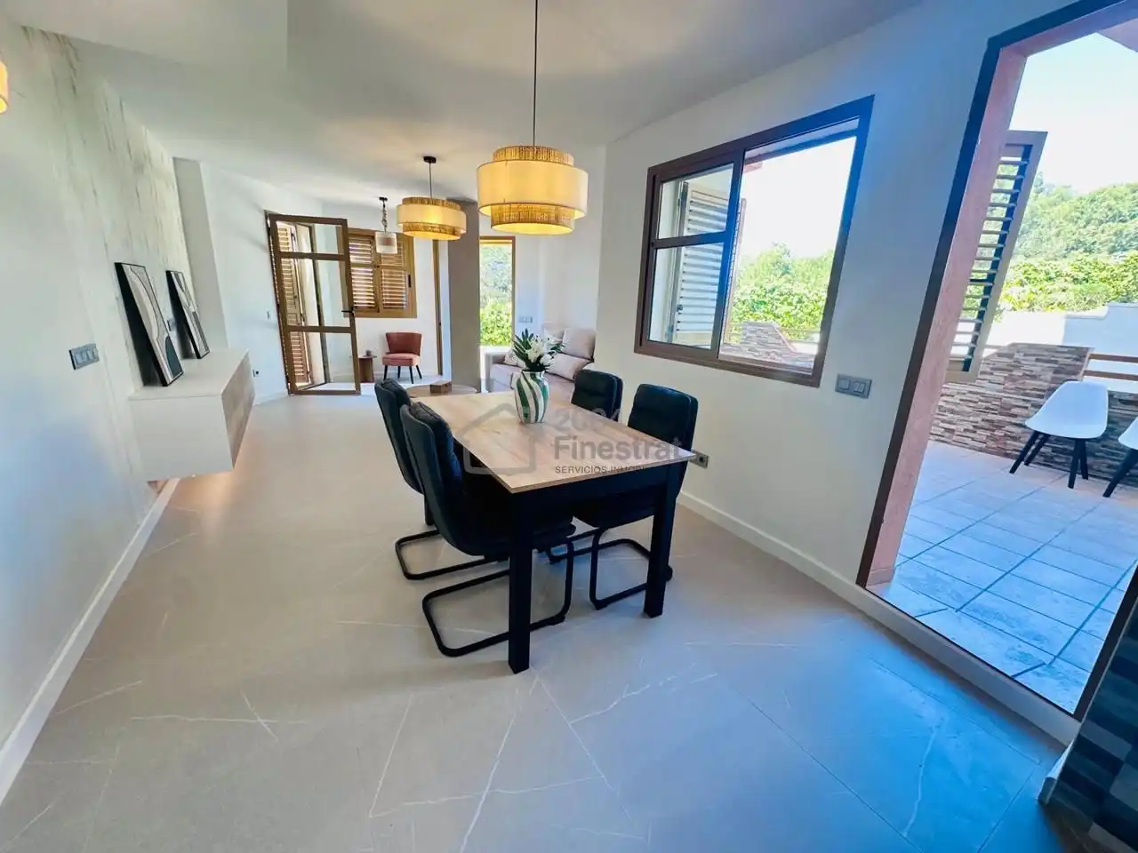 Comedor de Planta baja de alquiler en Callosa d'en Sarrià con Aire acondicionado, Terraza y Amueblado