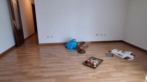 Foto 3 de Piso de alquiler en El Cristo, Asturias