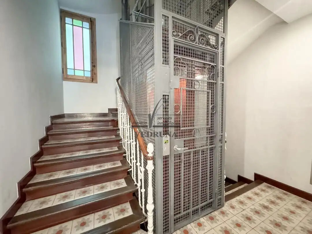 Office space with lift for sale in Paseo de Sagasta, imagen 14