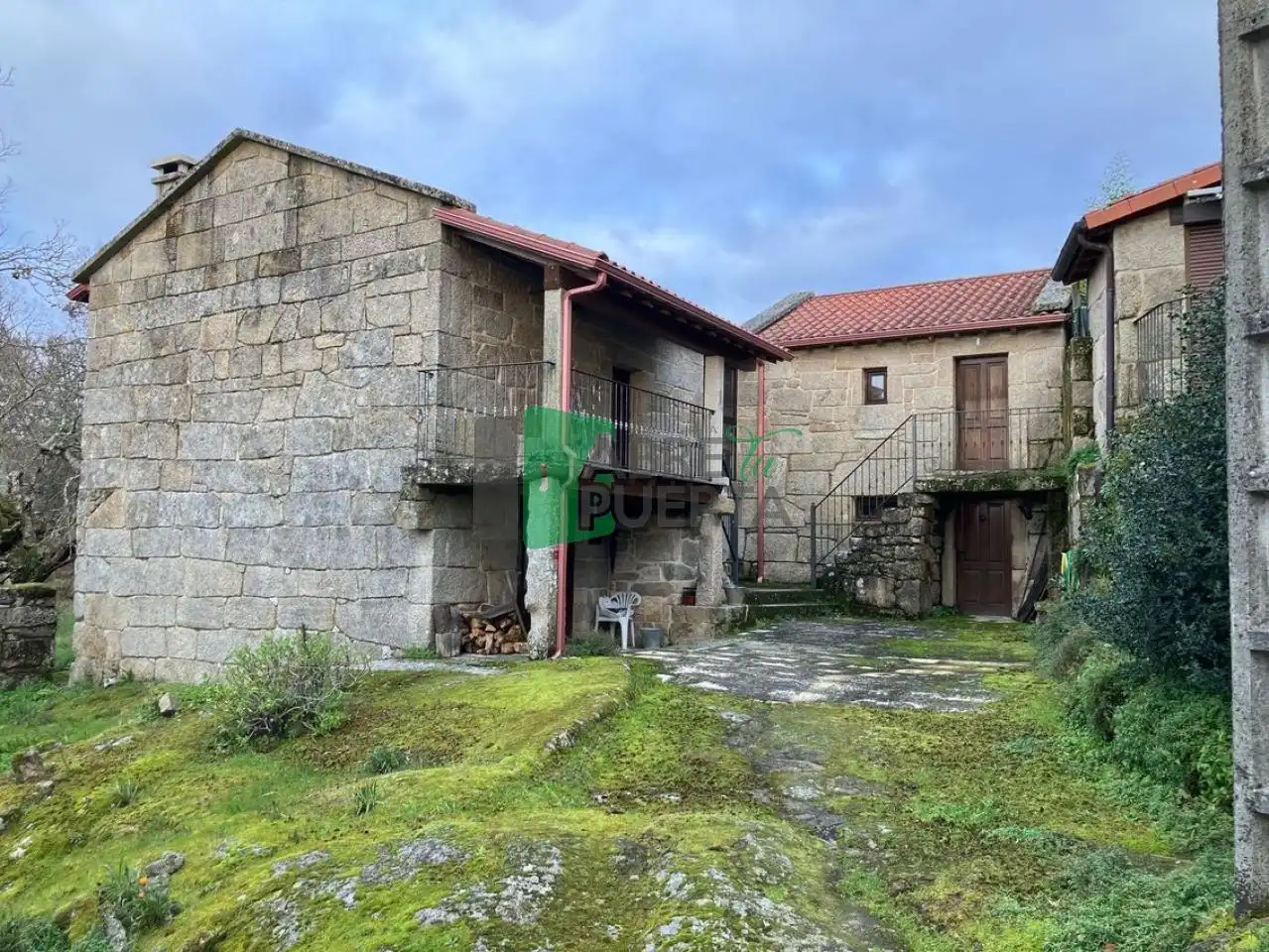 Vista exterior de Finca rústica en venda en Vilamarín amb Moblat