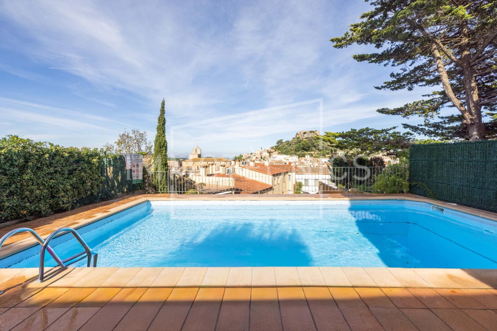 Vista exterior de Piso en venta en Begur con Aire acondicionado, Calefacción y Jardín privado