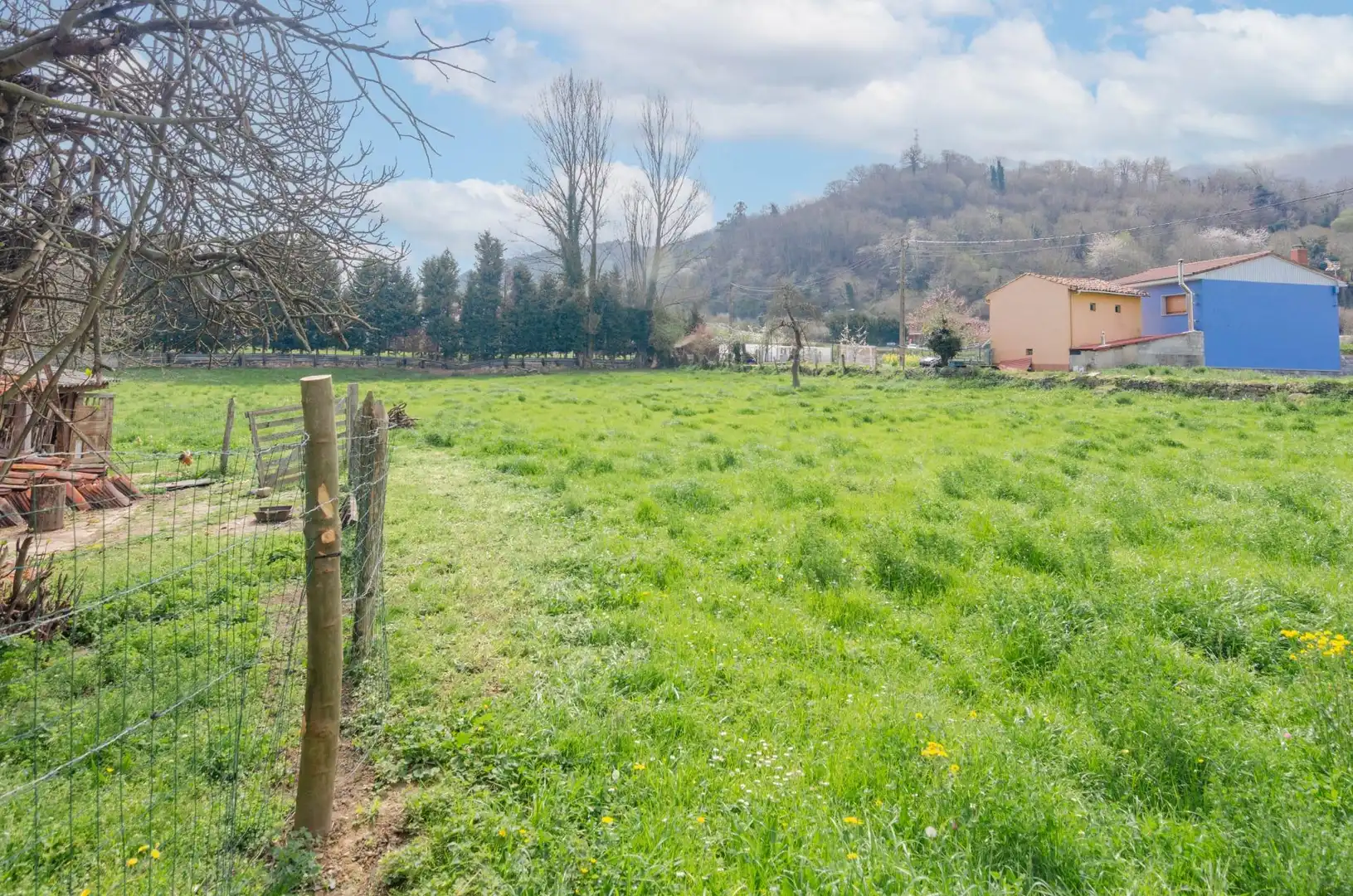 Residential for sale in Lena