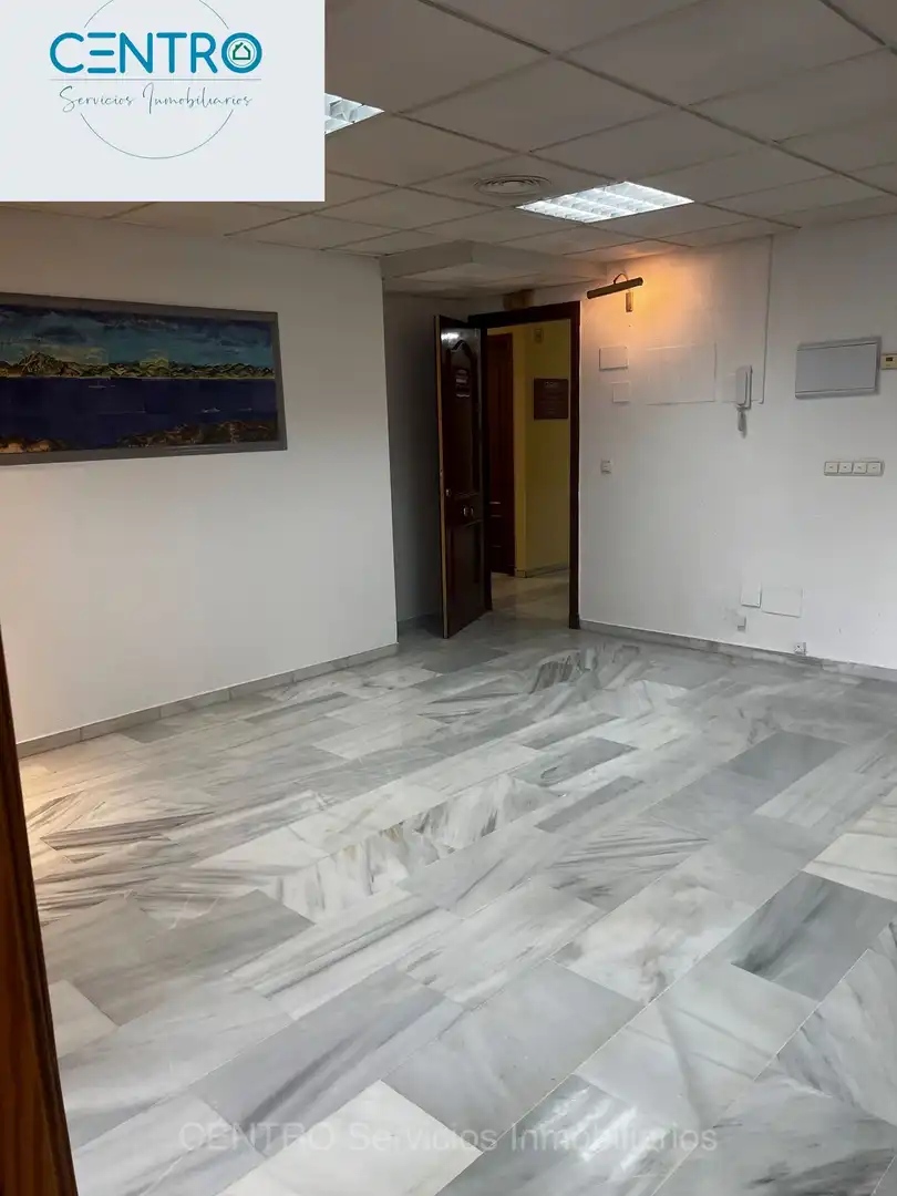 Office for rent in Algeciras