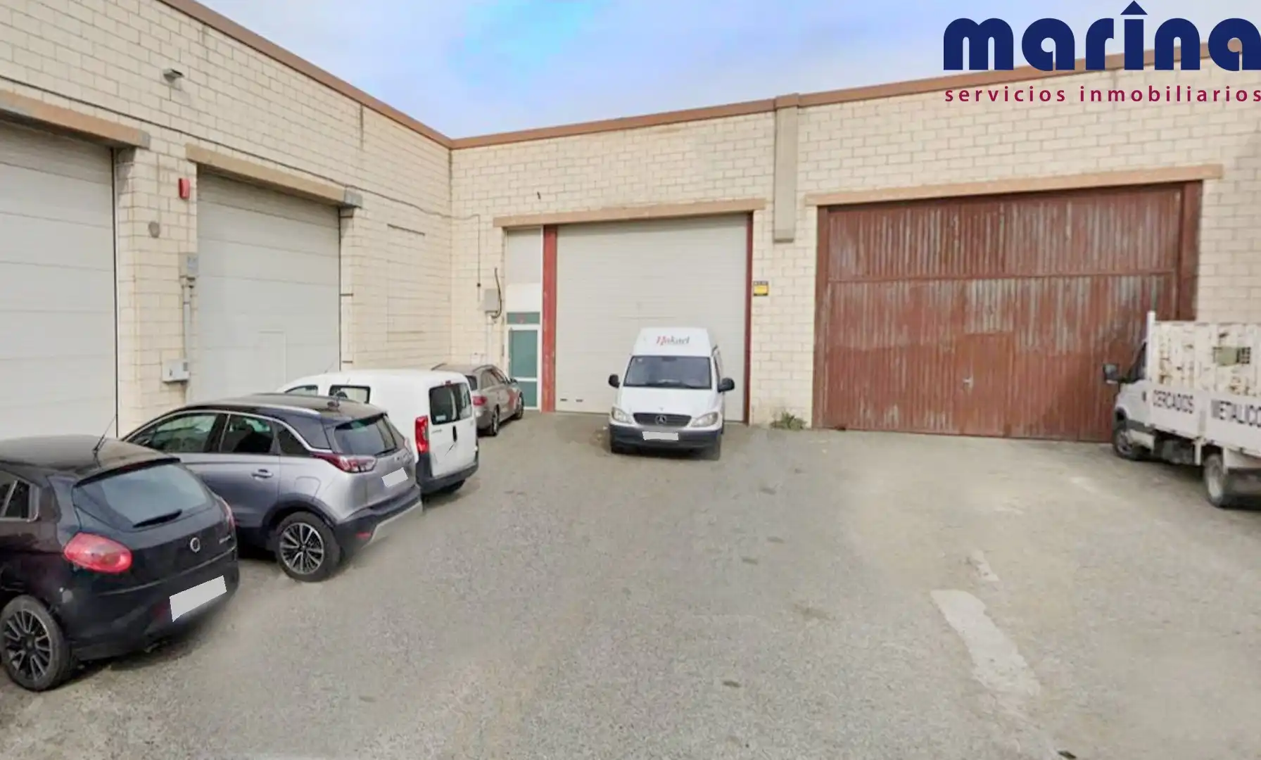 Vista exterior de Nau industrial en venda en Beriáin amb Calefacció i Alarma