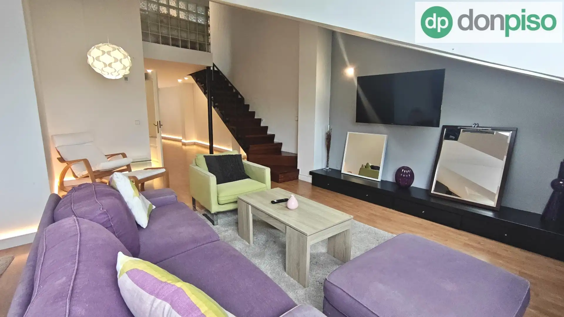 Sala d'estar de Dúplex en venda en Santander amb Calefacció i Moblat
