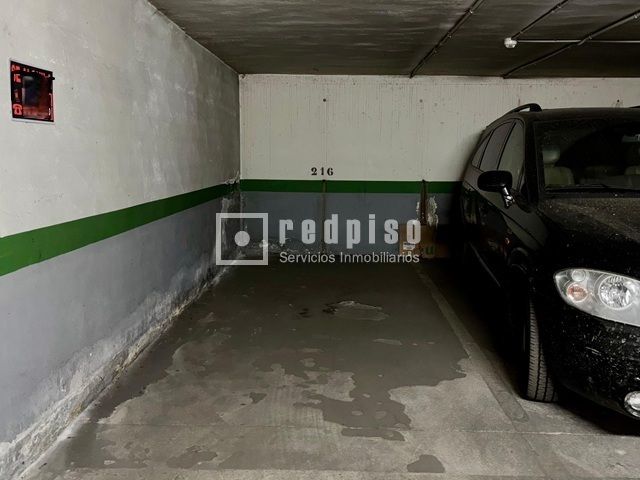 Aparcament de Garatge en venda en  Madrid Capital