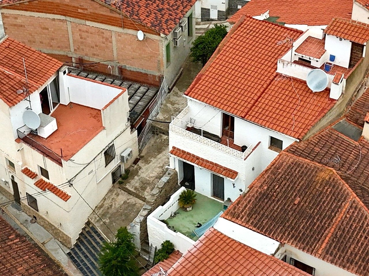 Vista exterior de Finca rústica en venda en Benizalón amb Aire condicionat i Terrassa