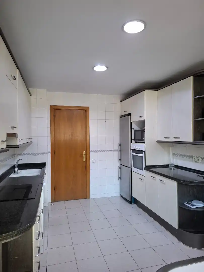 Cocina de Casa adosada en venta en Sabadell con Aire acondicionado, Calefacción y Terraza