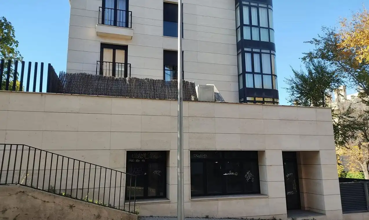 Vista exterior de Garaje en venta en Ciudad Lineal