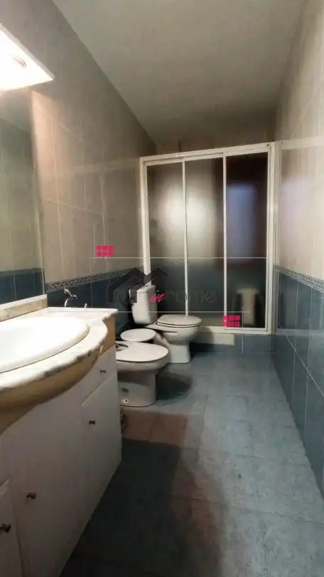 Baño de Piso en venta en Barakaldo  con Amueblado