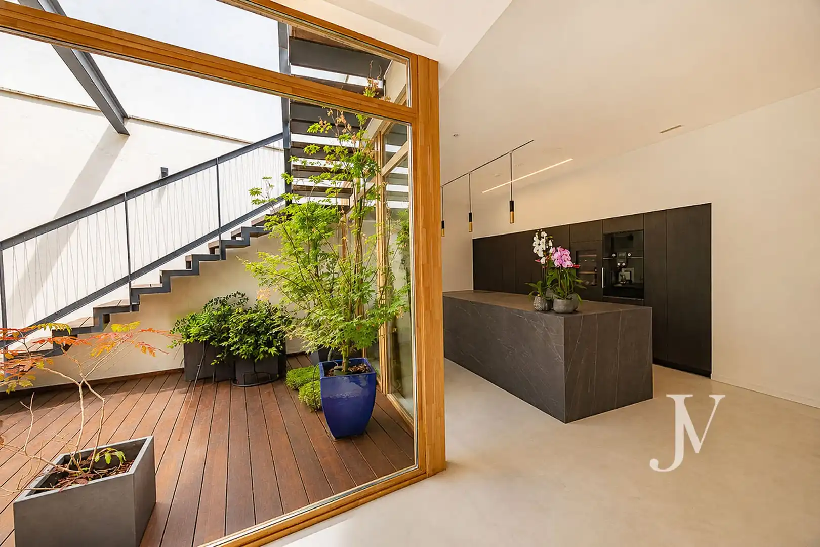 Terraza de Ático en venta en Madrid con Aire acondicionado, Calefacción y Jardín privado