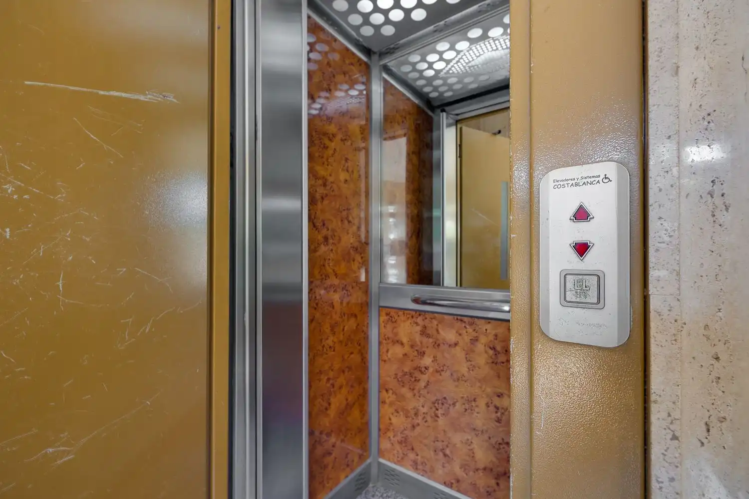 Wohnung mit Aufzug zum Verkauf in Calle de Pedro Lorca 59, imagen 27