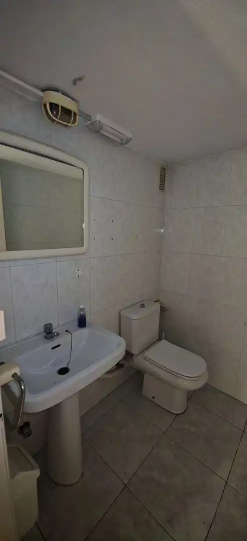 Business premises to rent in A Malata - Catabois - Ciudad Jardín, imagen 7