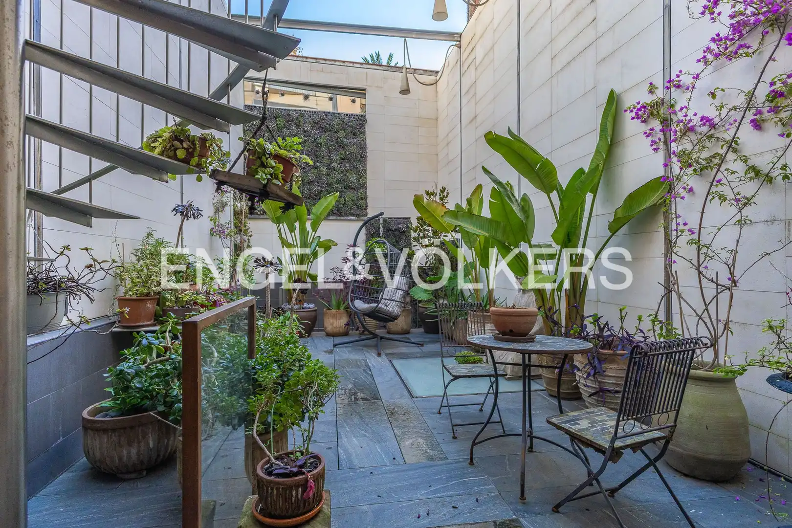 Terrassa de Casa o xalet en venda en Terrassa amb Aire condicionat, Calefacció i Jardí privat