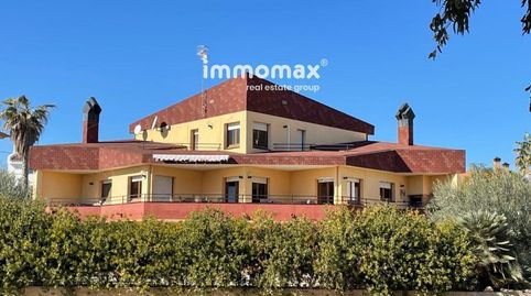 Chalet unifamiliar con vistas al mar