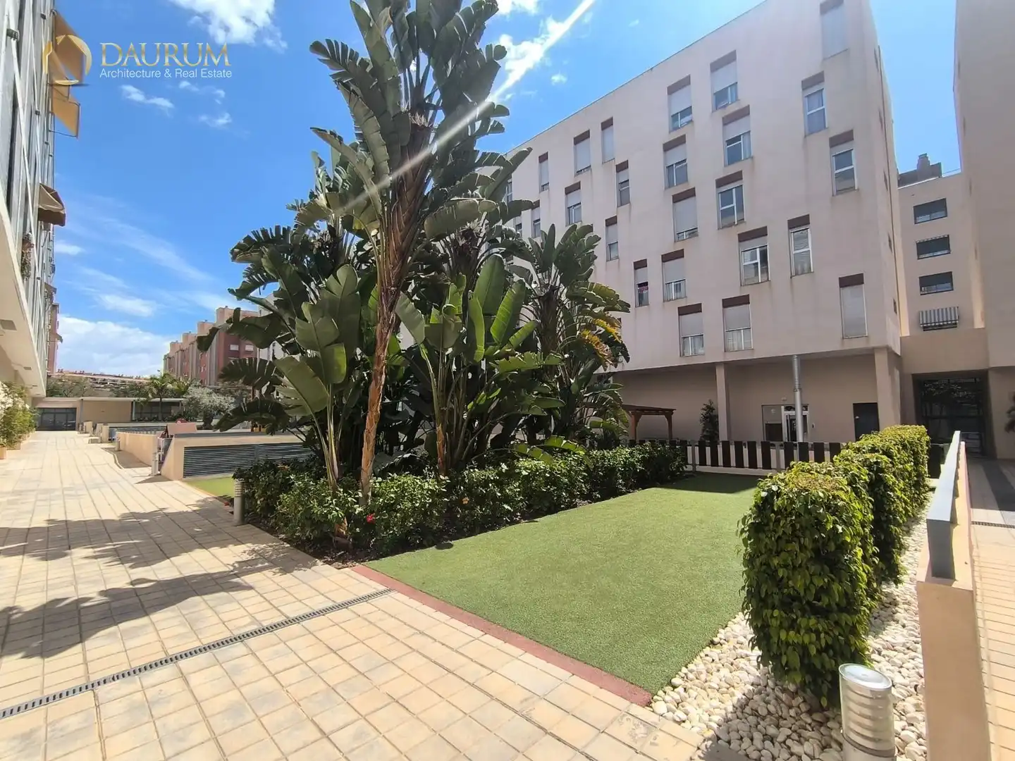 Außenansicht von Wohnung zum Verkauf in Alicante / Alacant mit Terrasse und Abstellraum