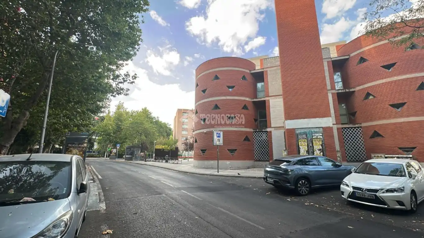 Vista exterior de Pis en venda en Madrid amb Aire condicionat, Calefacció i Parquet